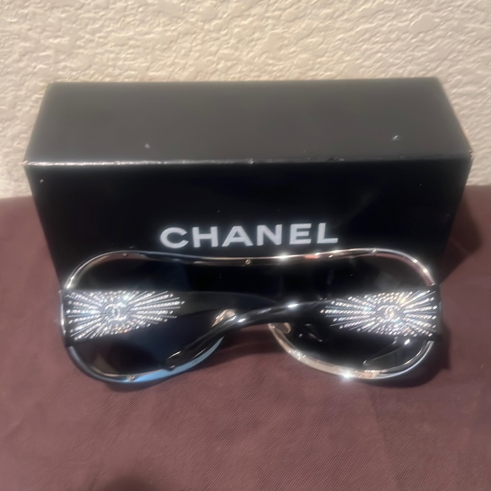 Authentic CHANEL Aviator Swarovski Crystal Black Sunglasses